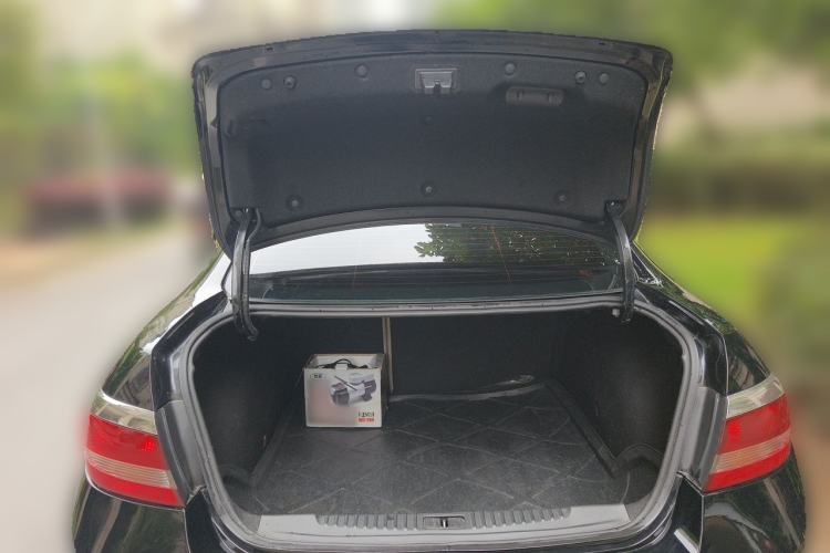 Used Buick GT 2013 GT 1.6L Manual Entry-Level Model Trunk