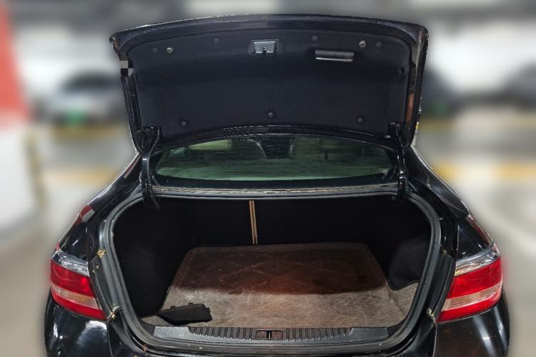 Used Buick GT 2013 GT 1.6L Automatic Fashion Edition Trunk