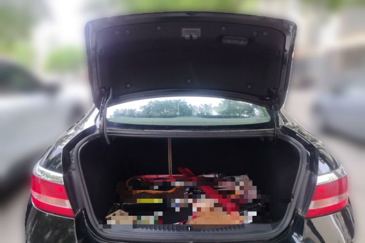 Used Buick GT 2013 GT 1.6L Automatic Fashion Edition Trunk