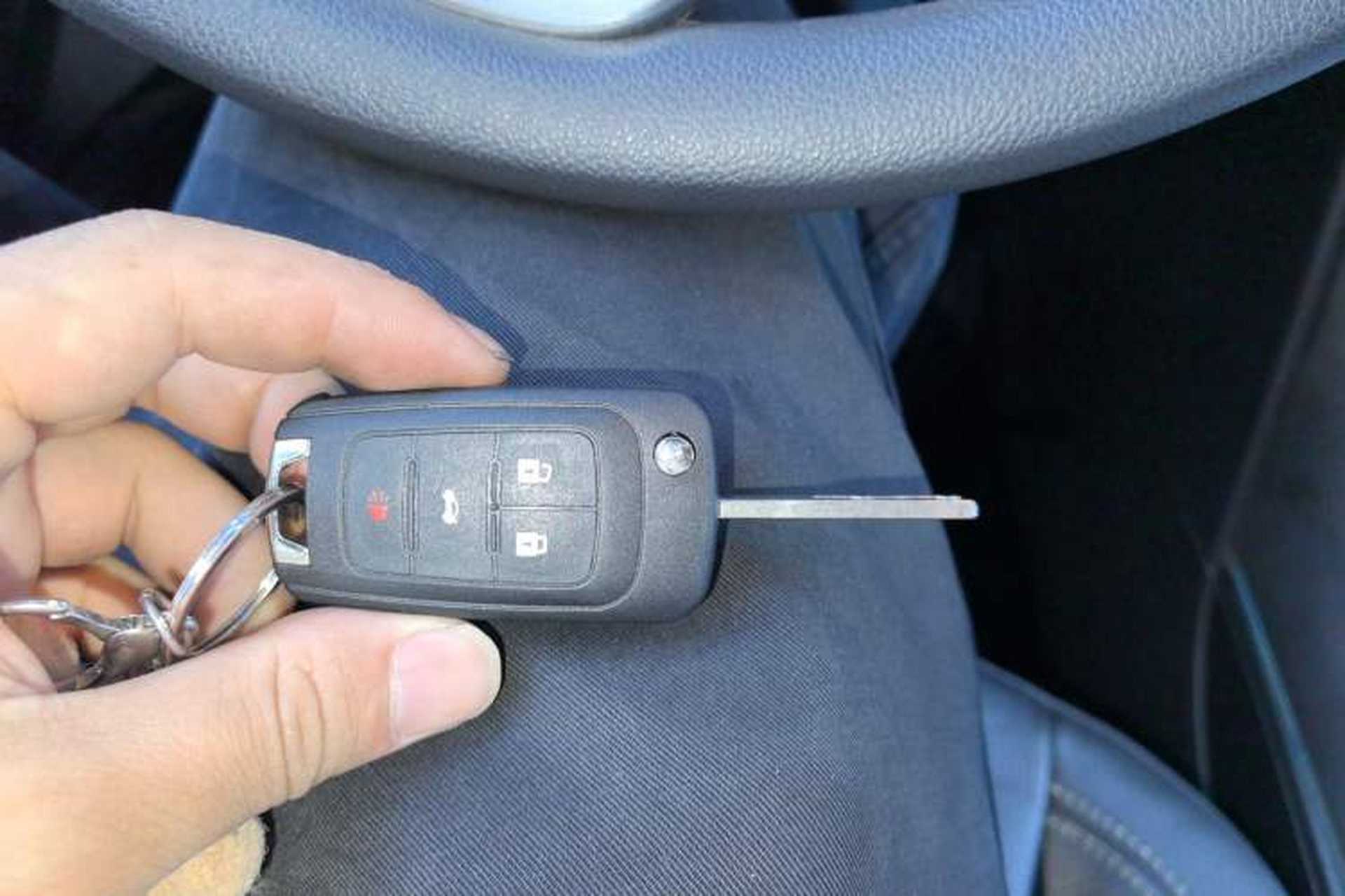 Used Buick GT 2013 GT 1.8L Automatic Fashion Edition Vehicle Key