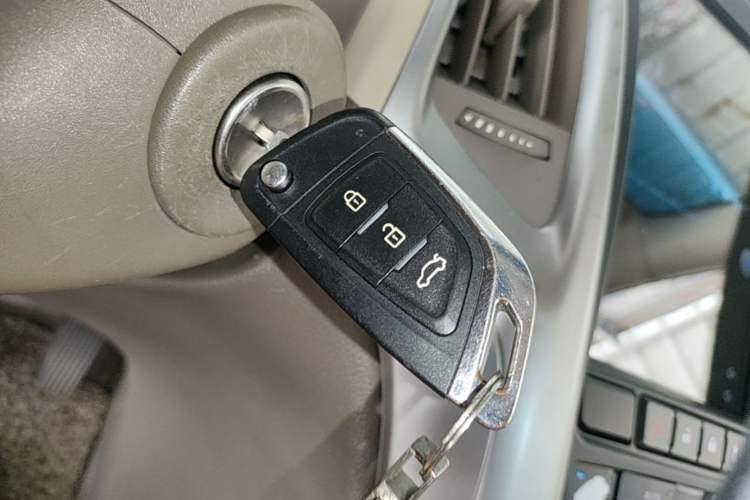 Used Buick GT 2013 GT 1.6L Automatic Fashion Edition Vehicle Key