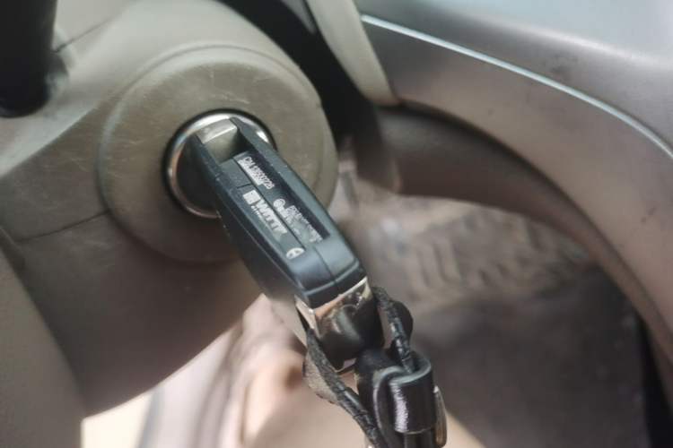 Used Buick GT 2013 GT 1.6L Manual Comfort Edition Vehicle Key