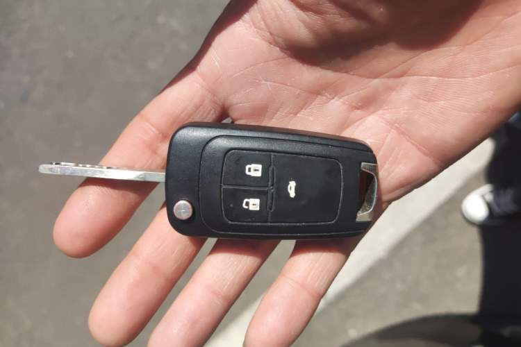 Used Buick GT 2013 GT 1.6L Manual Comfort Edition Vehicle Key