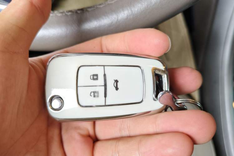 Used Buick GT 2013 GT 1.6L Automatic Comfort Edition Vehicle Key