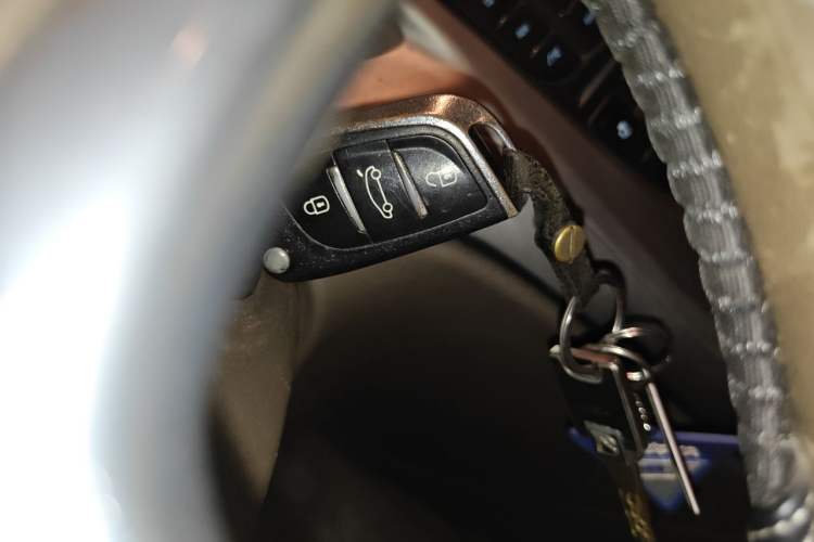 Used Buick GT 2013 GT 1.6L Automatic Fashion Edition Vehicle Key