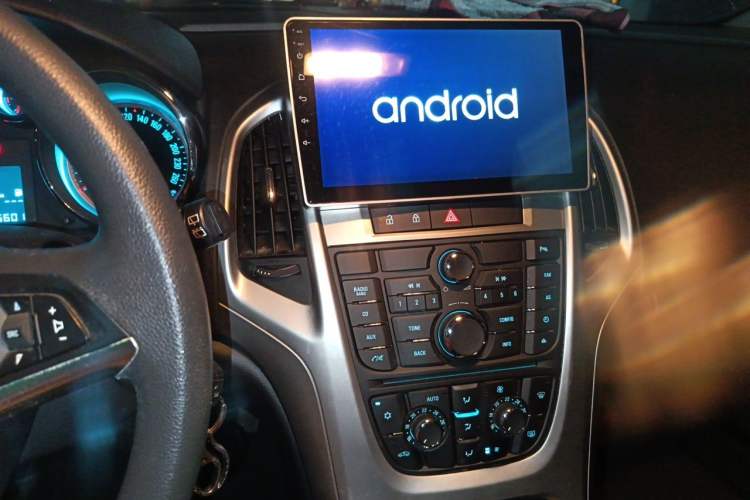 Used Buick GT 2013 XT 1.6L Automatic Fashion Edition Audio And AC Panel
