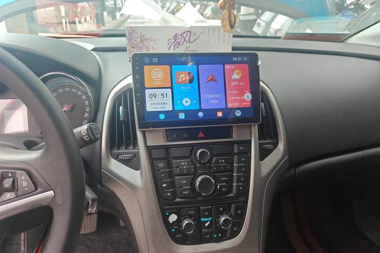 Used Buick GT 2013 XT 1.6L Automatic Fashion Edition Audio And AC Panel