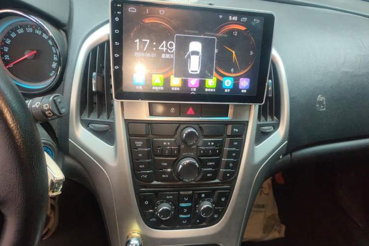 Used Buick GT 2013 XT 1.6L Automatic Fashion Edition Audio And AC Panel