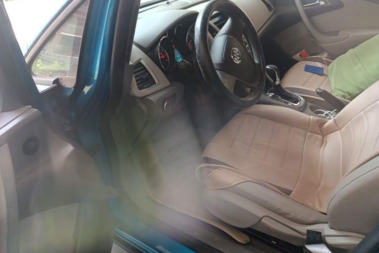 Used Buick GT 2013 XT 1.6L Automatic Comfort Edition Driver Seat