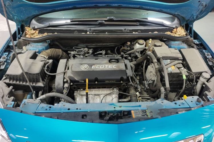 Used Buick GT 2013 XT 1.6L Automatic Fashion Edition Engine Bay