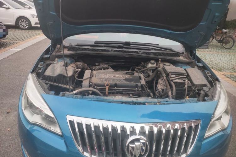 Used Buick GT 2013 XT 1.6L Automatic Fashion Edition Engine Bay