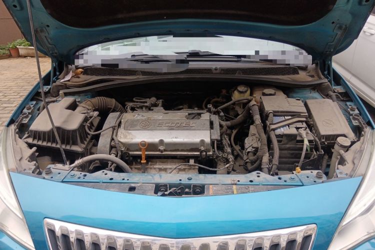 Used Buick GT 2013 XT 1.6L Automatic Fashion Edition Engine Bay