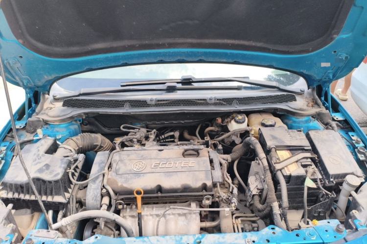 Used Buick GT 2013 XT 1.6L Automatic Fashion Edition Engine Bay