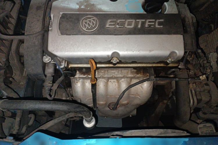 Used Buick GT 2013 XT 1.6L Automatic Fashion Edition Engine Bay