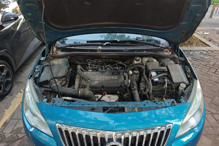 Used Buick GT 2013 XT 1.6T Automatic Fashion Sport Edition Engine Bay