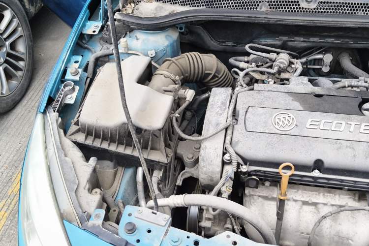 Used Buick GT 2013 XT 1.6L Automatic Fashion Edition Engine Bay Right