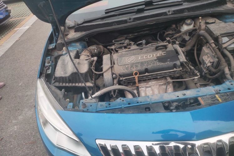Used Buick GT 2013 XT 1.6L Automatic Fashion Edition Engine Bay Right