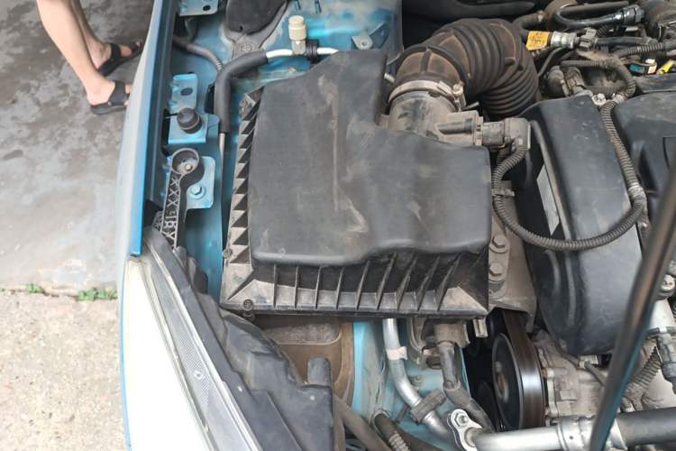 Used Buick GT 2013 XT 1.6L Automatic Comfort Edition Engine Bay Right
