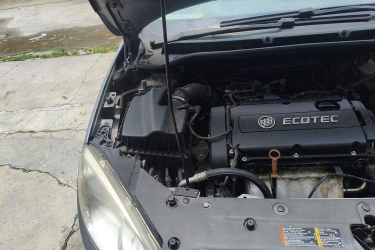 Used Buick GT 2013 GT 1.6L Manual Comfort Edition Engine Bay Right