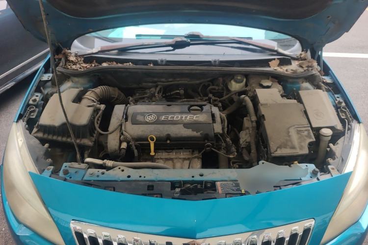 Used Buick GT 2013 XT 1.6L Automatic Fashion Edition Engine Bay