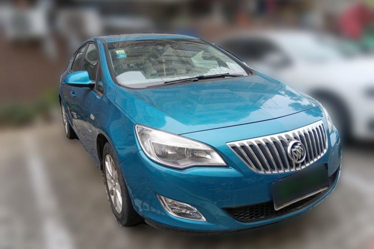 Used Buick GT 2013 XT 1.6L Automatic Fashion Edition Front Right 45 Deg