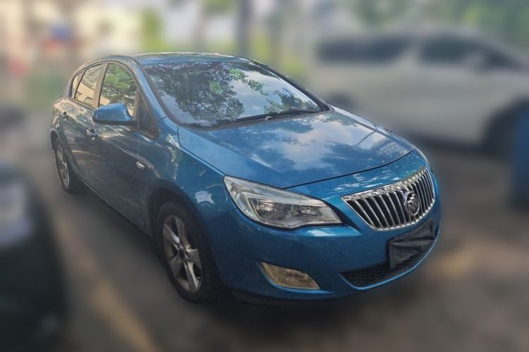 Used Buick GT 2013 XT 1.6T Automatic Fashion Sport Edition Front Right 45 Deg