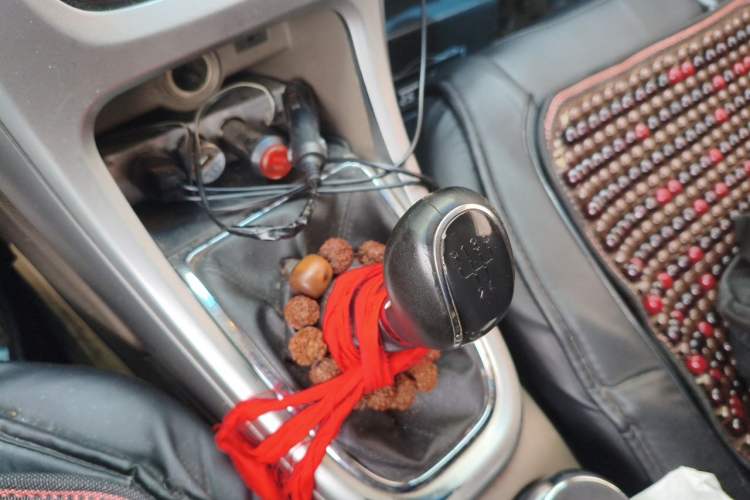 Used Buick GT 2013 GT 1.6L Manual Comfort Edition Gear Lever