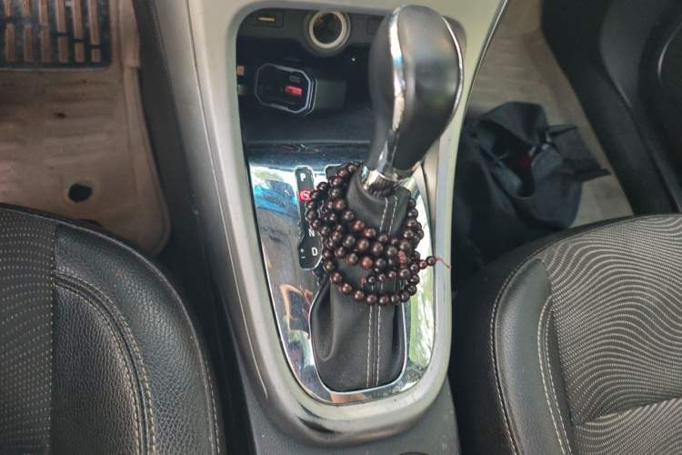 Used Buick GT 2013 XT 1.6T Automatic Fashion Sport Edition Gear Lever