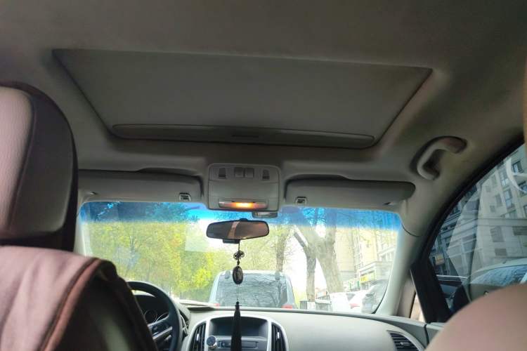 Used Buick GT 2013 XT 1.6L Manual Entry-Level Model Headliner