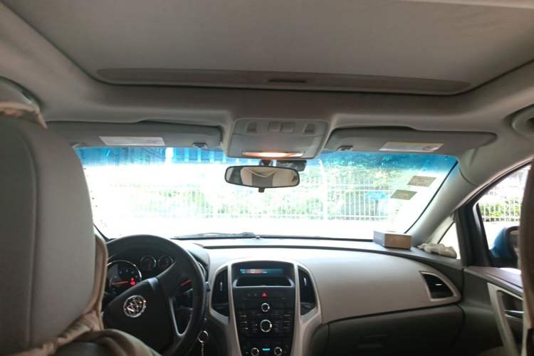 Used Buick GT 2013 XT 1.6L Automatic Comfort Edition Headliner
