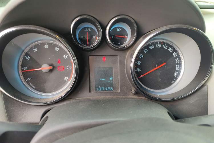 Used Buick GT 2013 XT 1.6L Manual Entry-Level Model Instrument Cluster