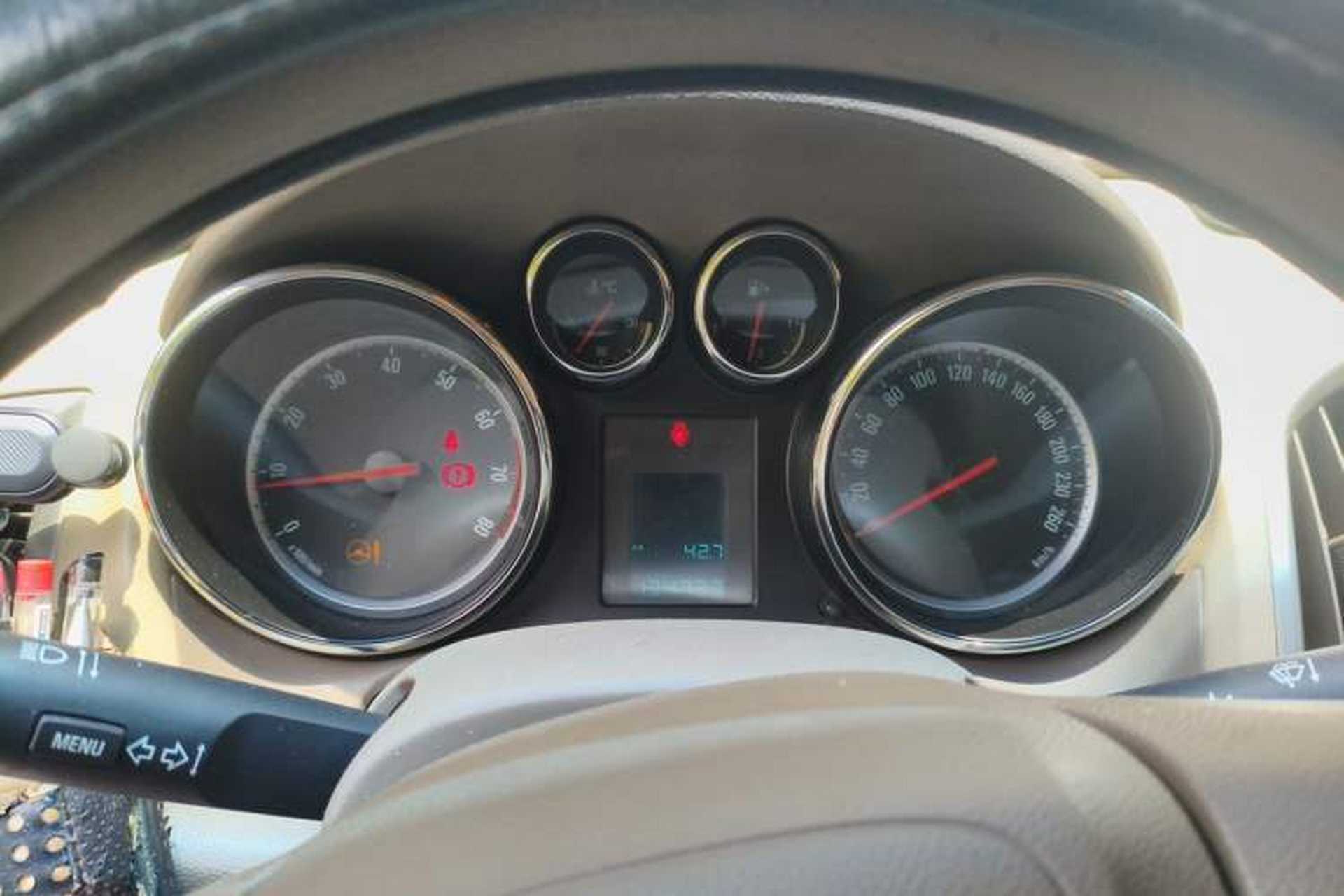 Used Buick GT 2013 GT 1.6L Manual Comfort Edition Instrument Cluster
