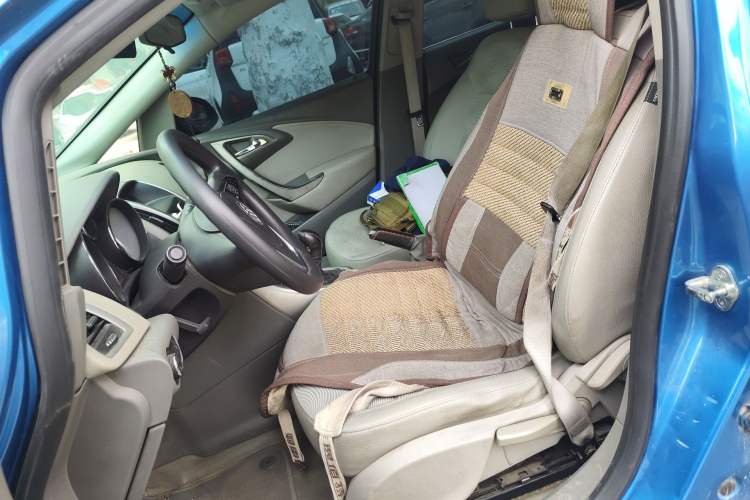Used Buick GT 2013 XT 1.6L Manual Entry-Level Model Left Front Seat