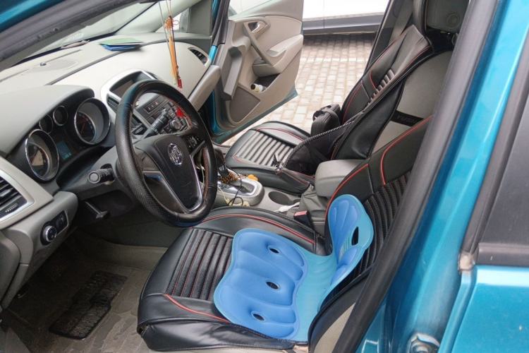 Used Buick GT 2013 XT 1.6L Automatic Fashion Edition Left Front Seat