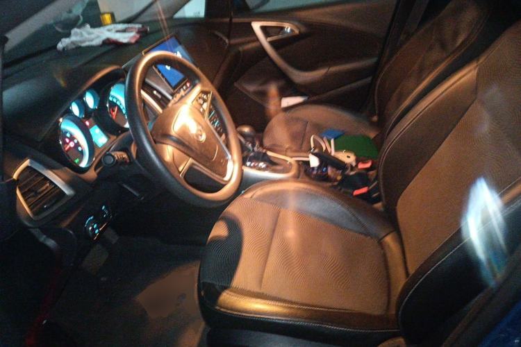 Used Buick GT 2013 XT 1.6L Automatic Fashion Edition Left Front Seat