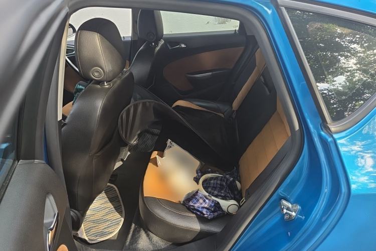 Used Buick GT 2013 XT 1.6L Automatic Comfort Edition Left Rear Seat