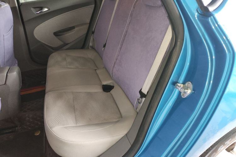 Used Buick GT 2013 XT 1.6L Automatic Fashion Edition Left Rear Seat