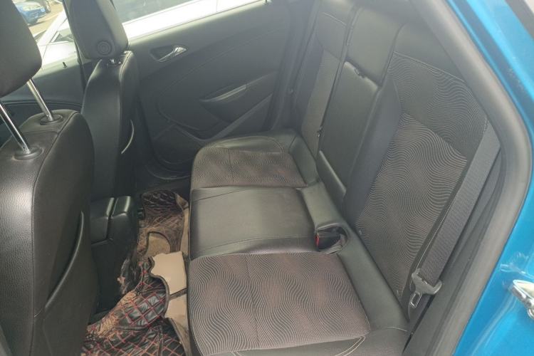 Used Buick GT 2013 XT 1.6L Automatic Comfort Edition Left Rear Seat
