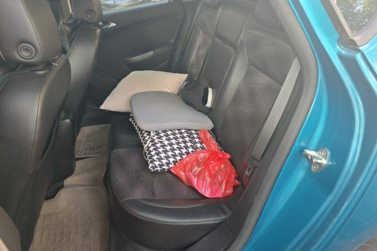 Used Buick GT 2013 XT 1.6T Automatic Fashion Sport Edition Left Rear Seat