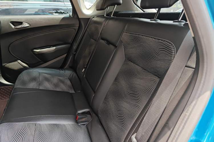 Used Buick GT 2013 XT 1.6L Automatic Fashion Edition Left Rear Seat