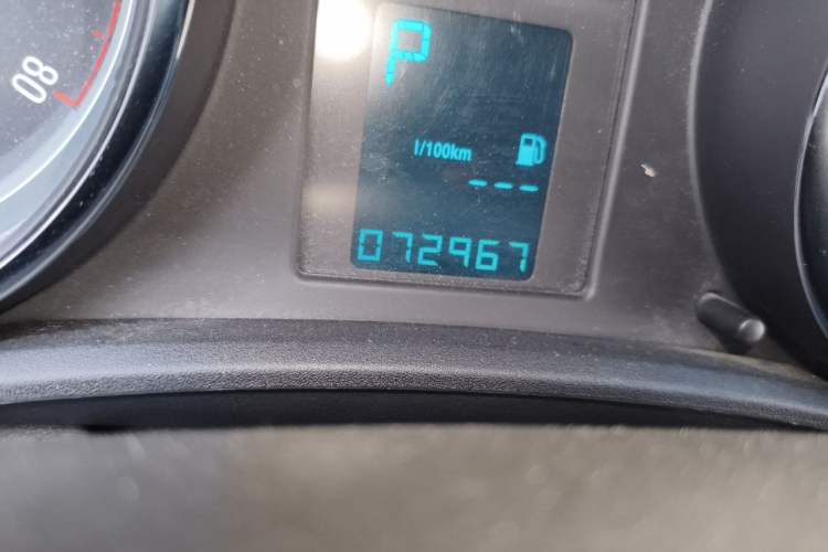 Used Buick GT 2013 XT 1.6L Automatic Fashion Edition Odometer Close Up