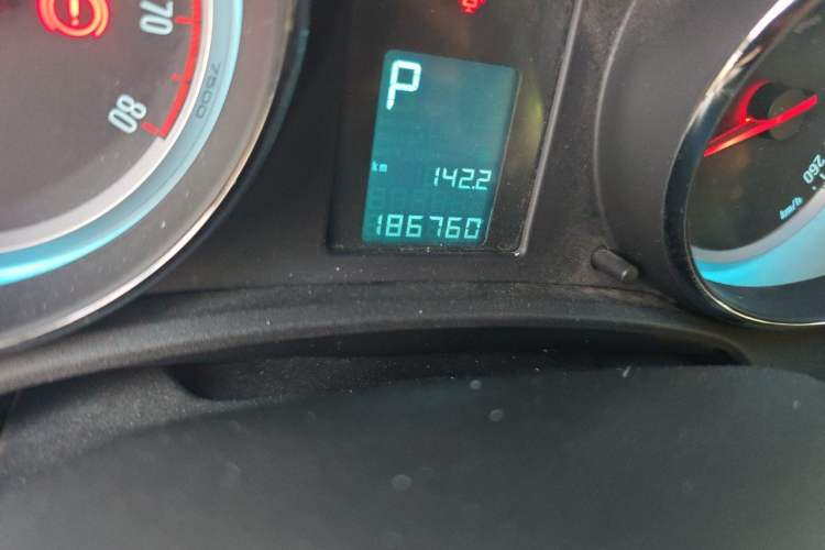 Used Buick GT 2013 XT 1.6T Automatic Fashion Sport Edition Odometer Close Up