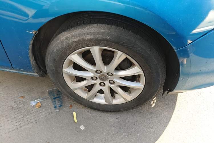Used Buick GT 2013 XT 1.6L Automatic Fashion Edition Right Front Wheel Hub