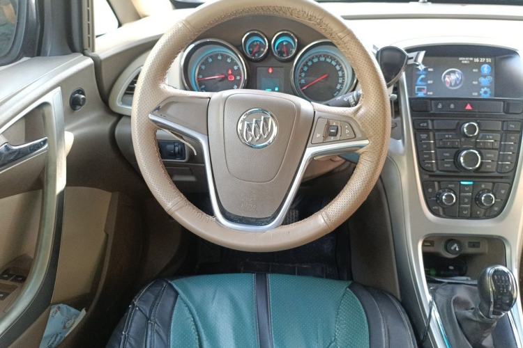 Used Buick GT 2013 GT 1.6L Manual Entry-Level Model Steering Wheel