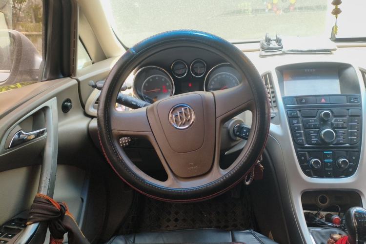 Used Buick GT 2013 GT 1.6L Manual Comfort Edition Steering Wheel