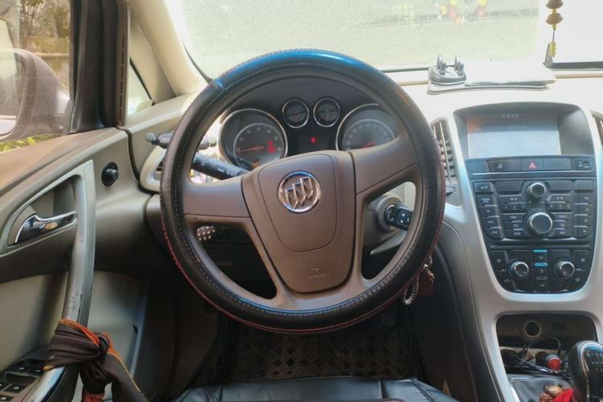 Used Buick GT 2013 GT 1.6L Manual Comfort Edition Steering Wheel