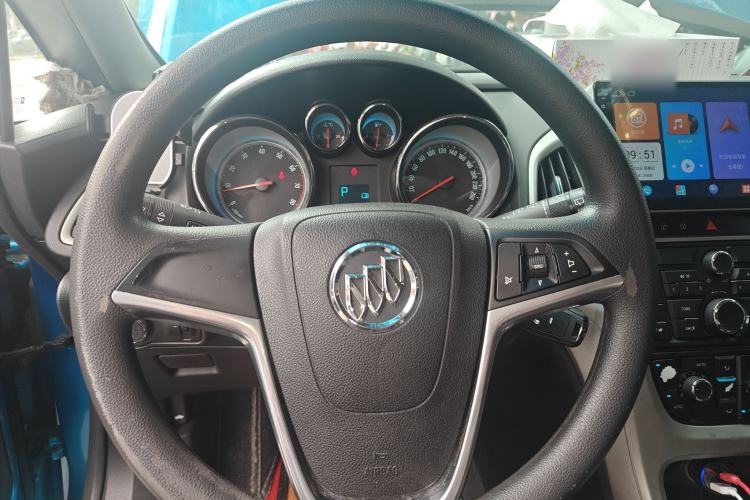 Used Buick GT 2013 XT 1.6L Automatic Fashion Edition Steering Wheel