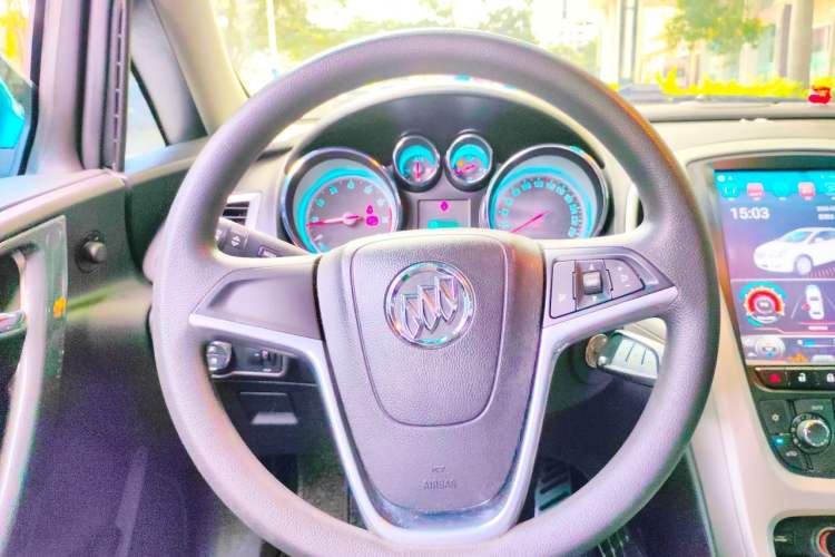 Used Buick GT 2013 XT 1.6T Automatic New Sharp Sport Edition Steering Wheel
