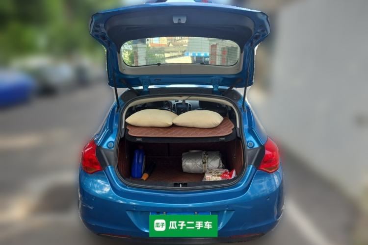 Used Buick GT 2013 XT 1.6L Automatic Comfort Edition Trunk