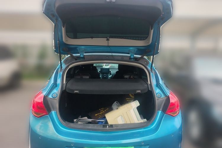 Used Buick GT 2013 XT 1.6L Automatic Fashion Edition Trunk